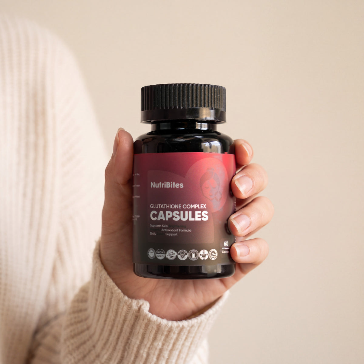 Glutathione Complex Capsules – in hand